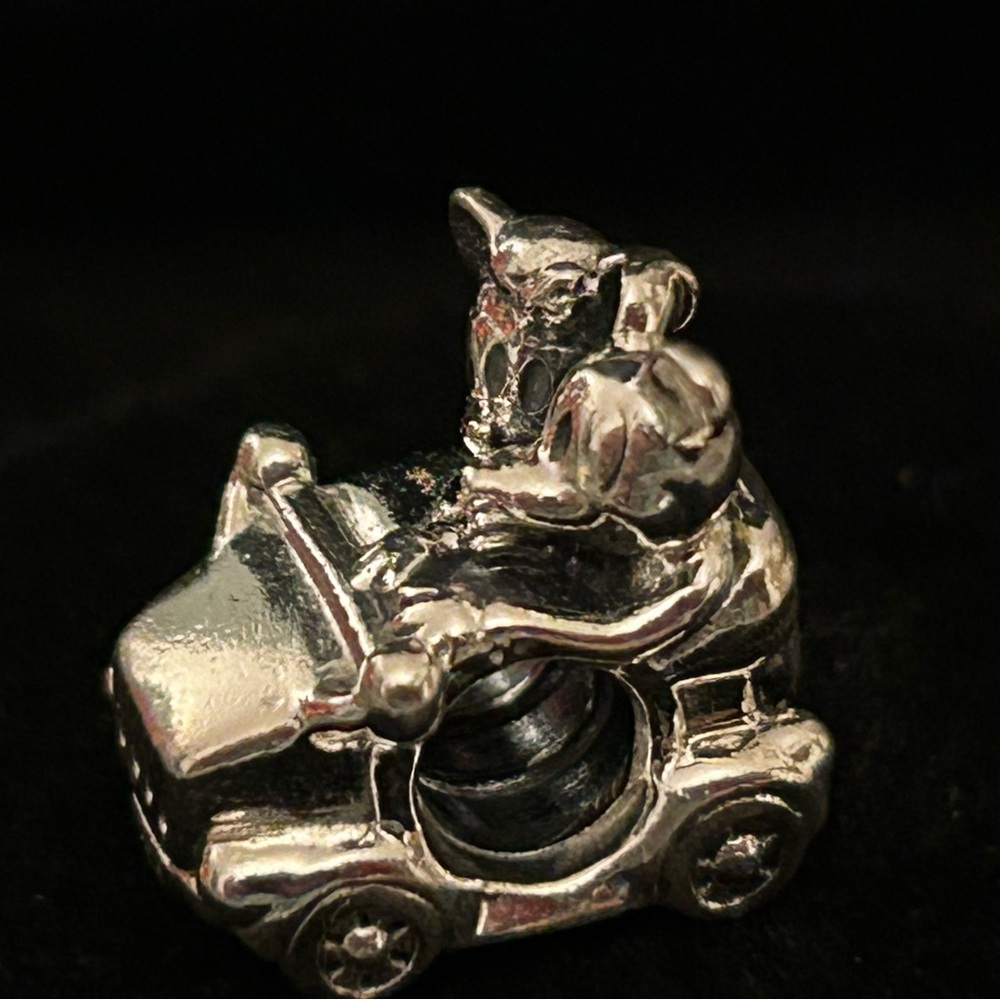 Pandora mickey and minnie in car charm